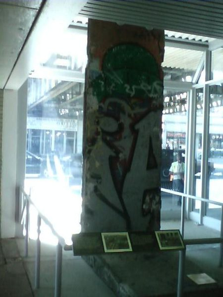 Illustration for article titled Your piece of the Berlin Wall is not special